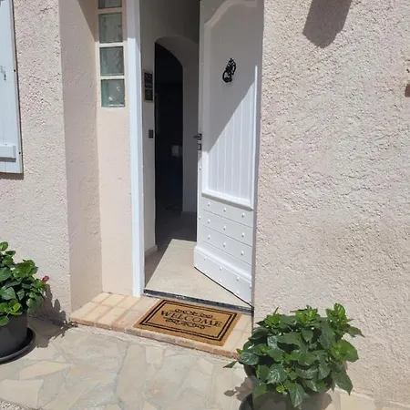 Bed & Breakfast Les Jardins De La Laiterie Boulouris-sur-Mer