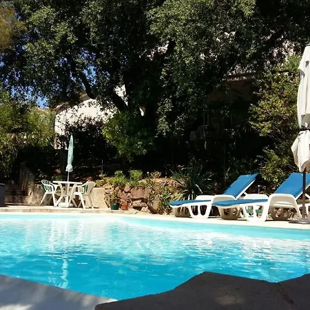 Les Jardins De La Laiterie Bed & Breakfast *